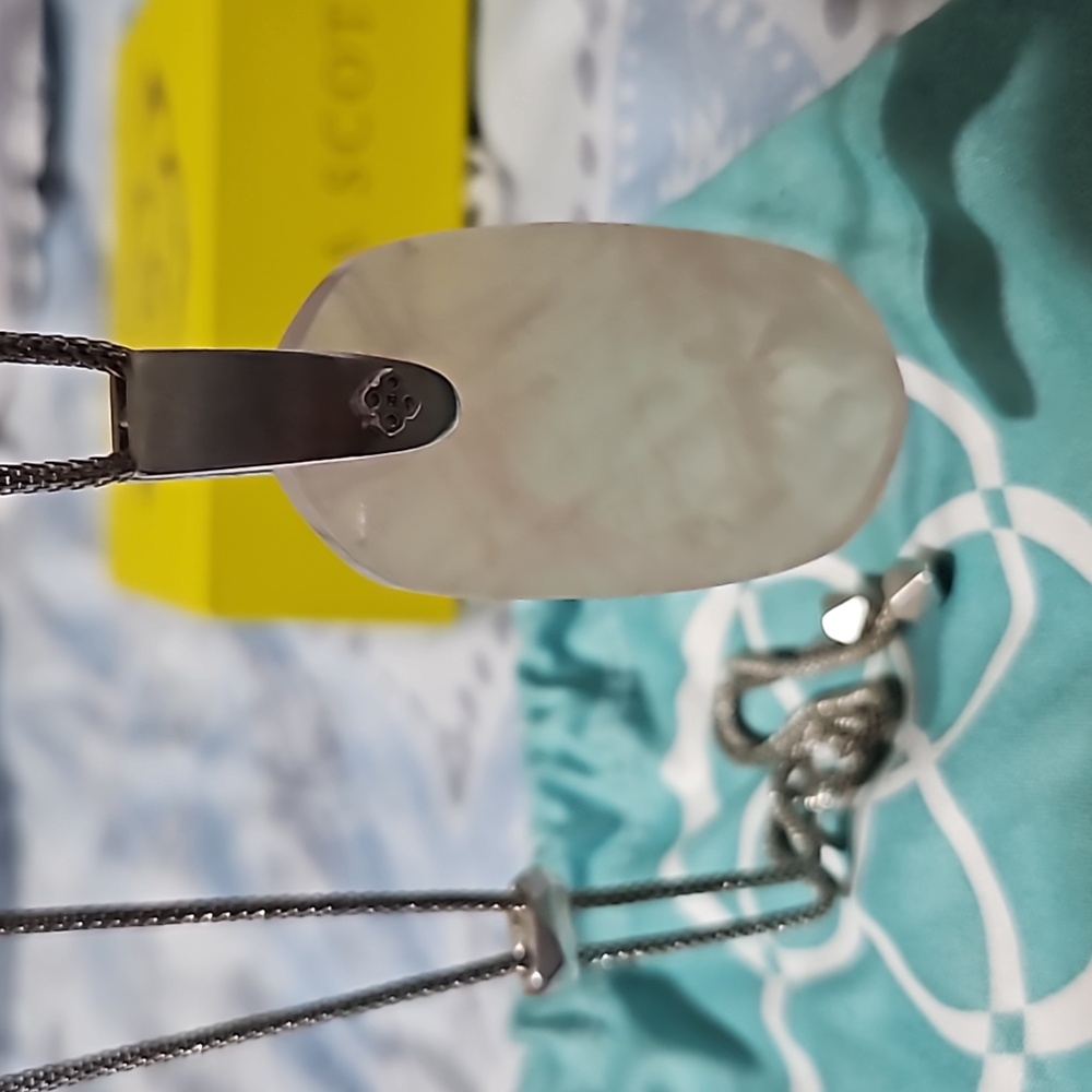 Kendra Scott light pink crystal adjustable silver necklace w/giftbox&storage bag - Picture 8 of 9
